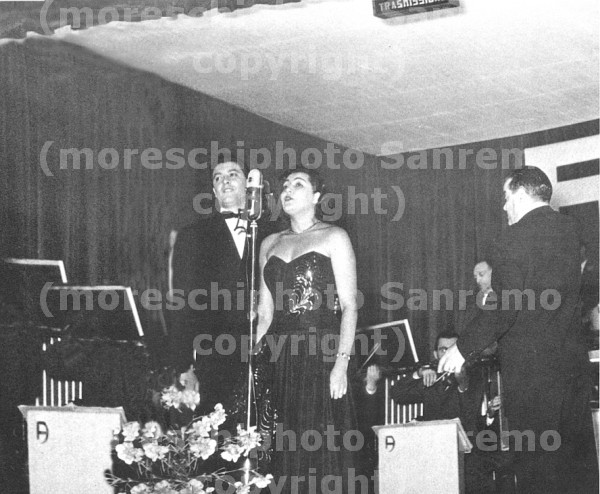 0015-Nilla-Pizzi-Achille-Togliani-1952-con-Angelini