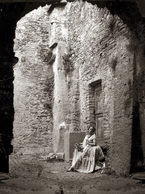 Anna Pavlova nel Castello di Vigoleno (8)