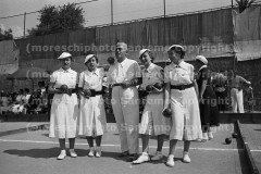 Gare-di-Bocce-1939-Squadra-femminile-di-Sanremo-con-Giacomo-Gandolfi-e-la-figlia-Vittoria-734
