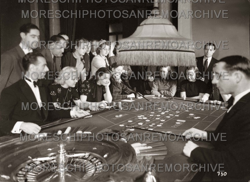 Casino-Croupier-la-tavolo-nrl-1933