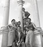 1955-Le-avventure-dellaltro-io-Gino-Marinuzzi-JR-e-la-troupe-1