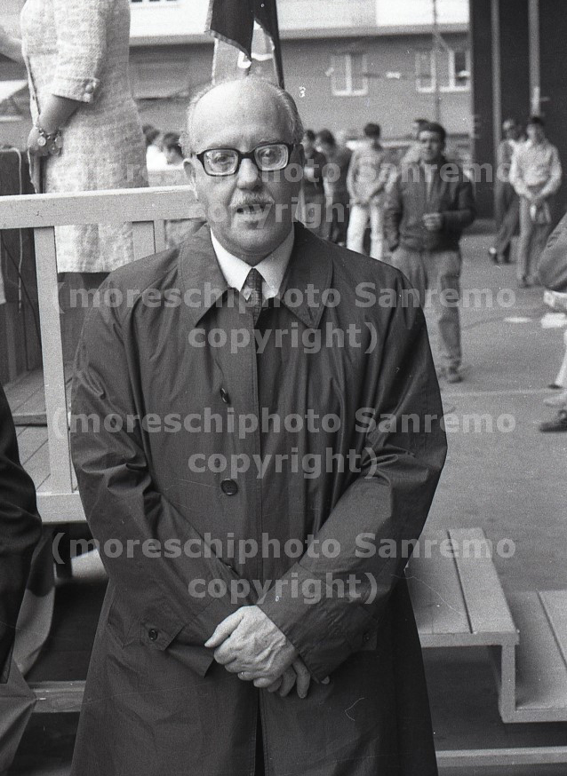Generale-Di-Lorenzo durante un  comizio-1970-110-4