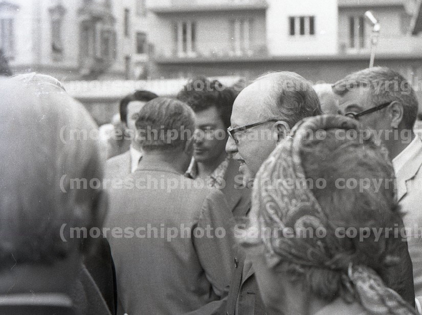 Generale-Di-Lorenzo durante un  comizio-comizio-1970-116