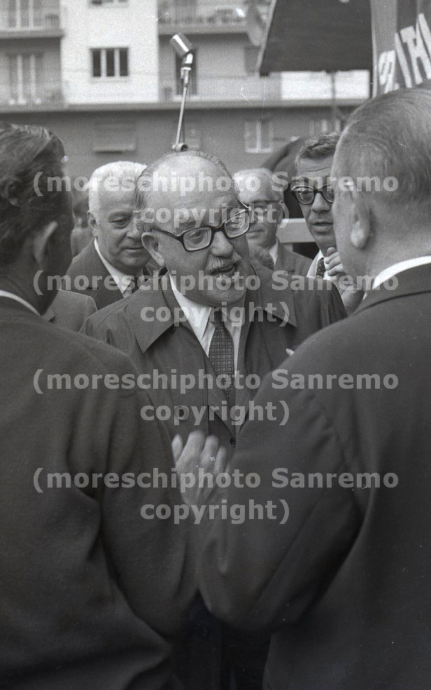 Generale-Di-Lorenzo durante un  comizio-1970-124