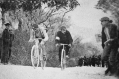 1907 Petit Breton e Giovanni Gerbi sulla salita al Turchino 2