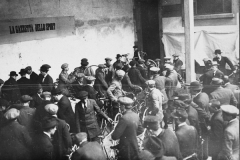 1914 La punzonatura a Milanon320 (1)