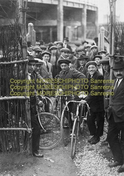 1915 Solo ciclisti italiani alla Sanremo per la guerra