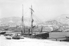 Sanremo nevicata veliero al porto 01019