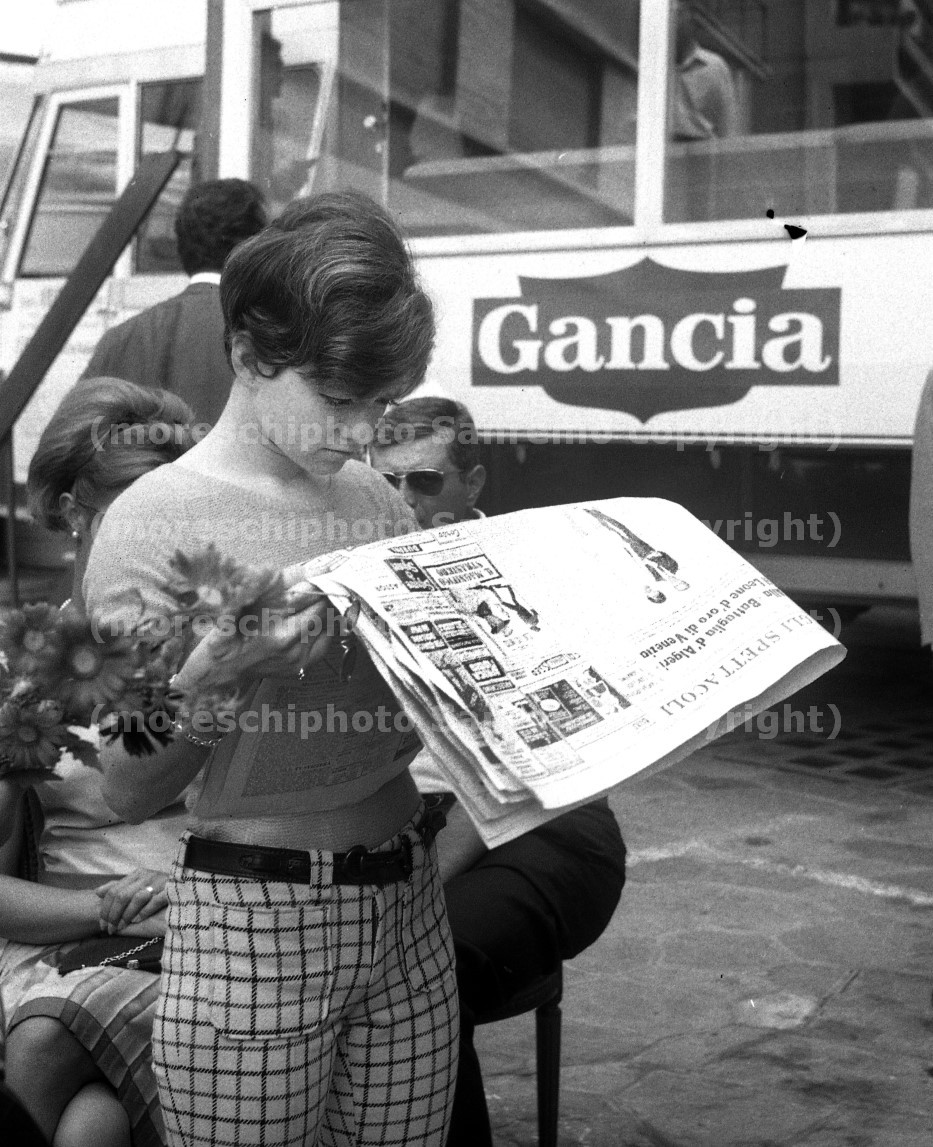 Cantaeuropa 1966 Partenza da Sanremo Rita pavone si informa